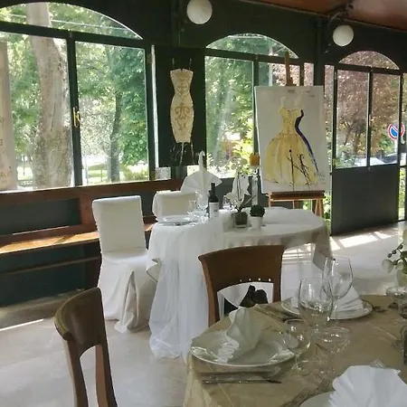巴尔诺姆住宿加早餐精品酒店 3*